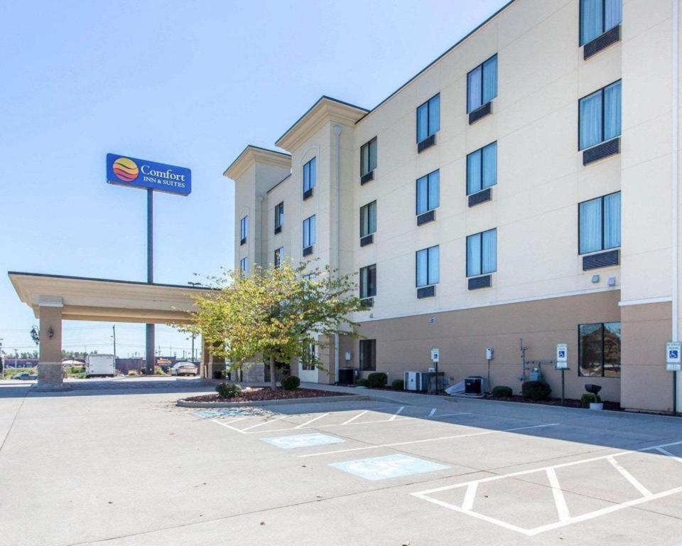Comfort Inn & Suites Madisonville Eksteriør billede