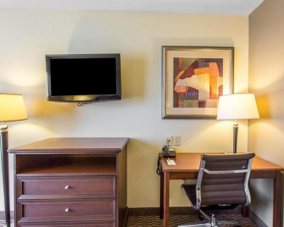 Comfort Inn & Suites Madisonville Eksteriør billede