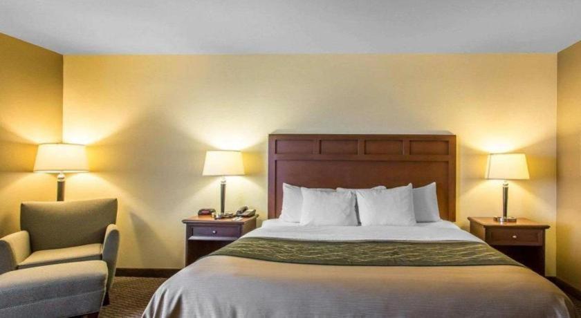 Comfort Inn & Suites Madisonville Eksteriør billede